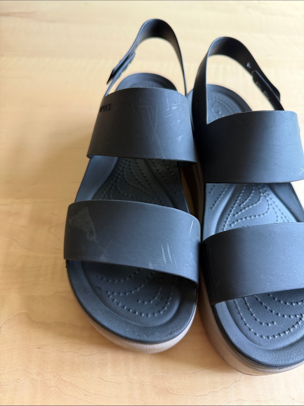 CROCS Brooklyn Low Wedge Sandals Lite Ride - Picture 10 of 11